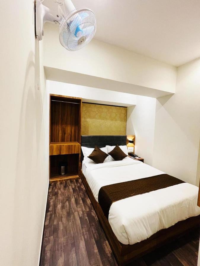 Hotel Hilton Suites Bombaim Exterior foto